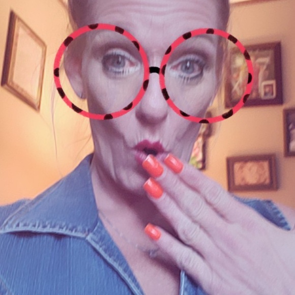 Meet your Posher, Kelly - Picture 4 of 4